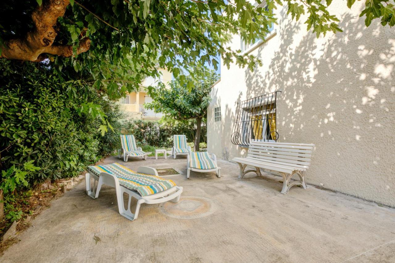 Maison de vacances avec jardin à 50 m de la plage Narbona Esterno foto